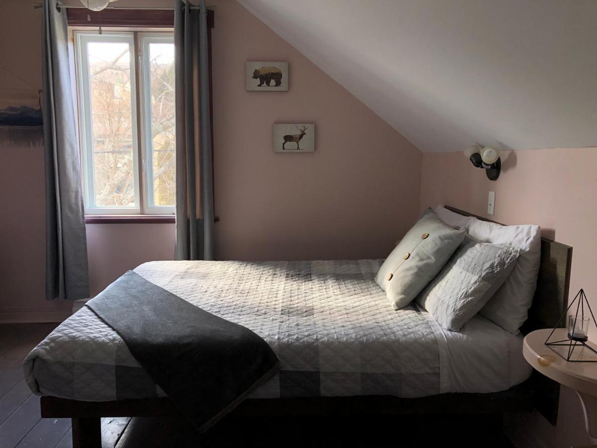 Bed and Breakfast Les Pinsons Des Rives La Malbaie Zewnętrze zdjęcie