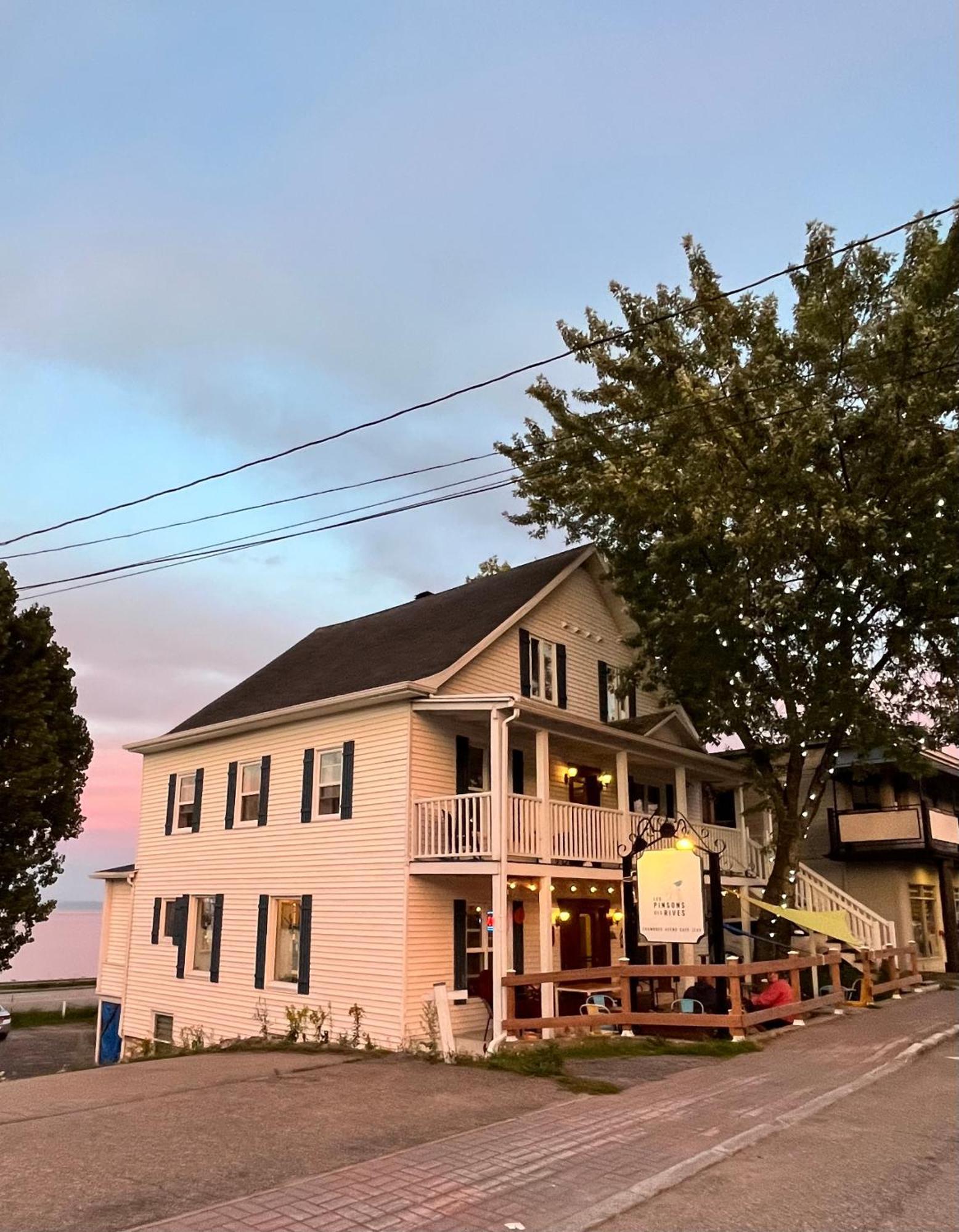 Bed and Breakfast Les Pinsons Des Rives La Malbaie Zewnętrze zdjęcie