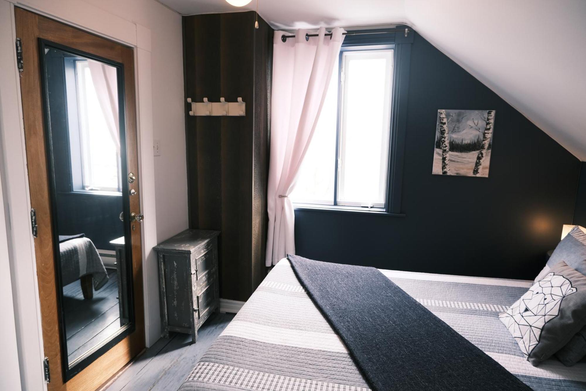 Bed and Breakfast Les Pinsons Des Rives La Malbaie Pokój zdjęcie